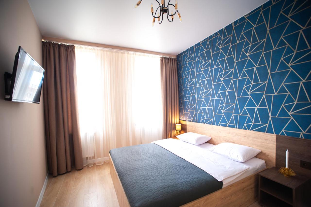 3 Bedroom, 2 Bathroom Apartment Near Forum Lviv Kültér fotó