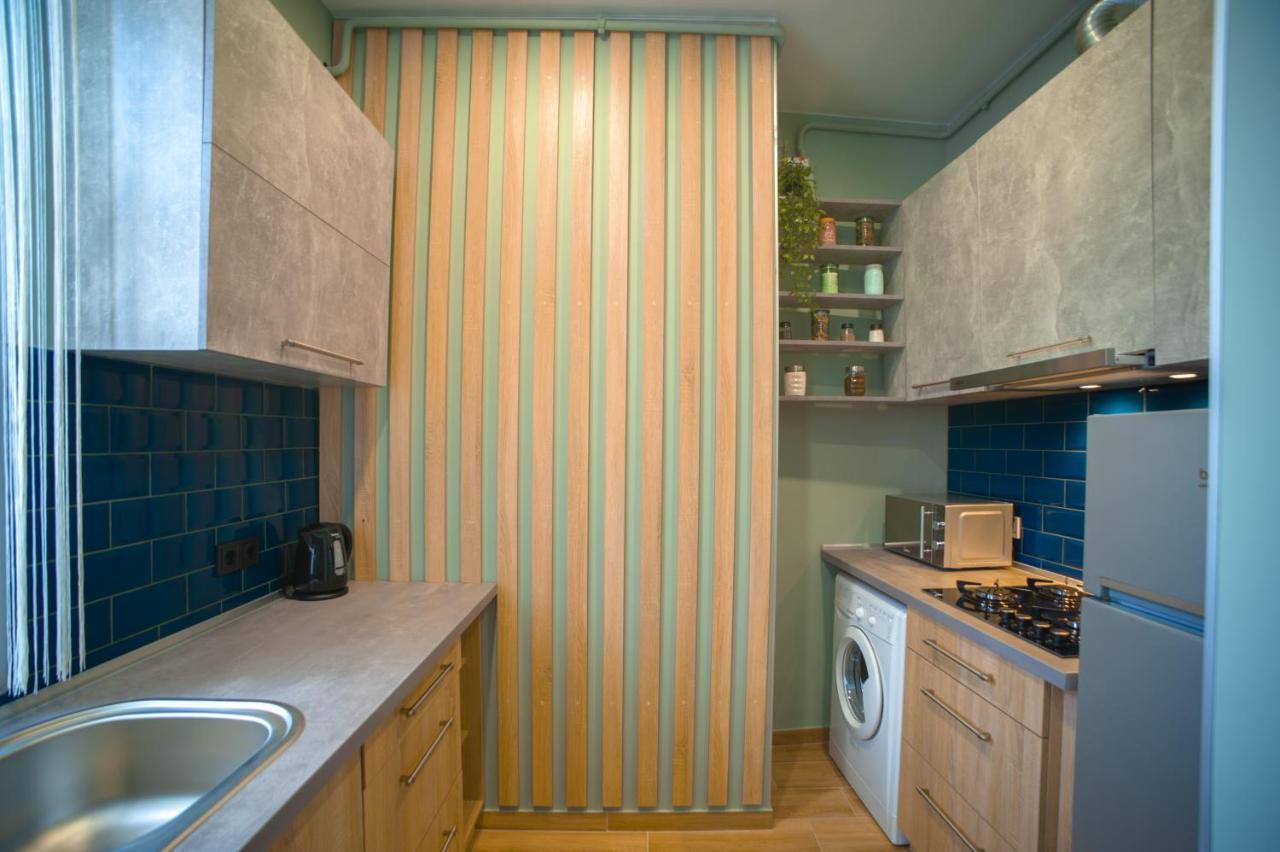 3 Bedroom, 2 Bathroom Apartment Near Forum Lviv Kültér fotó