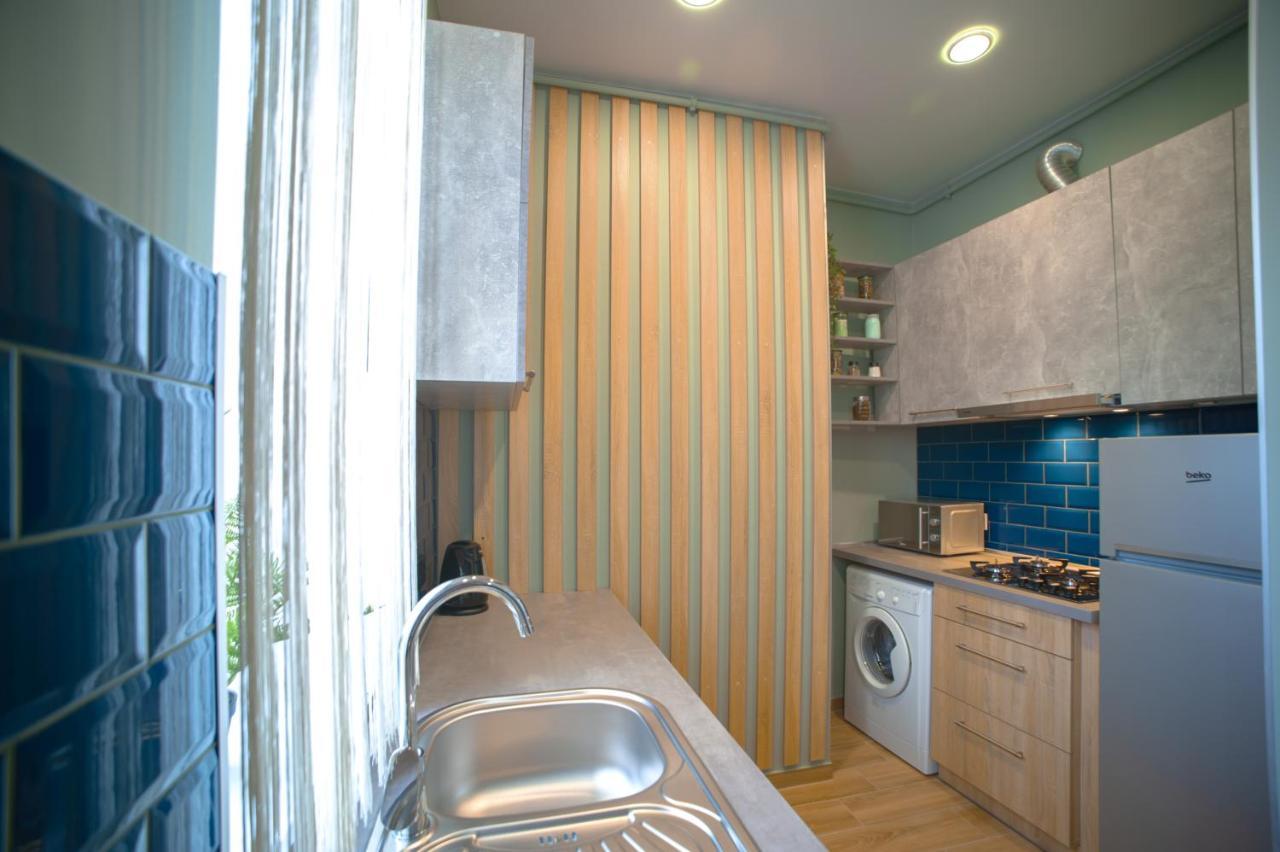 3 Bedroom, 2 Bathroom Apartment Near Forum Lviv Kültér fotó